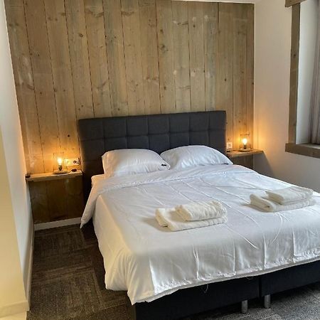 Prachtige Kamer In Centrum Brugge Met Badkamer ! Exteriör bild