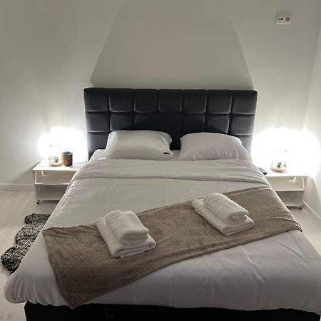 Prachtige Kamer In Centrum Brugge Met Badkamer ! Exteriör bild