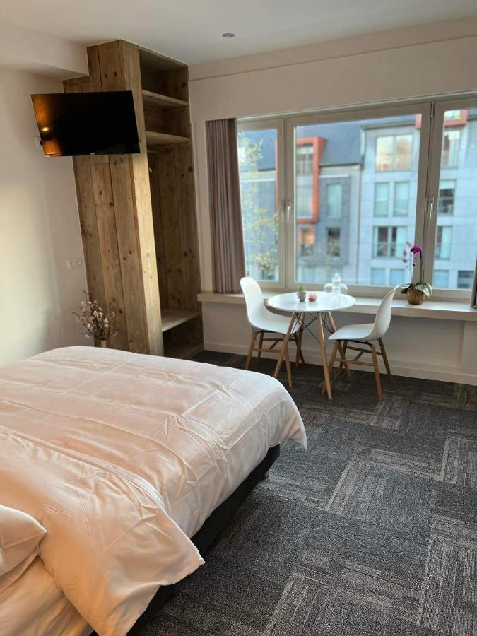 Prachtige Kamer In Centrum Brugge Met Badkamer ! Exteriör bild
