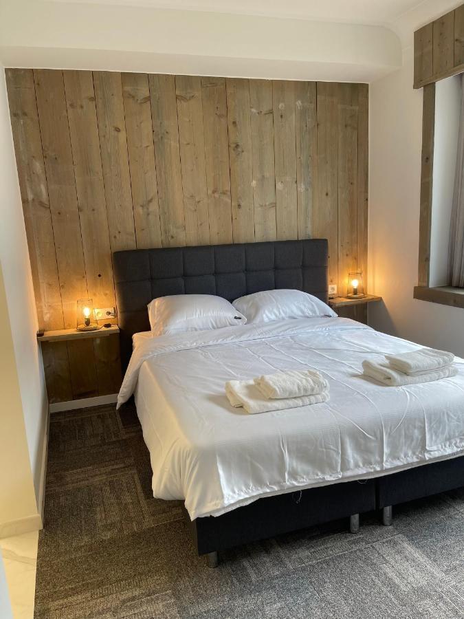 Prachtige Kamer In Centrum Brugge Met Badkamer ! Exteriör bild