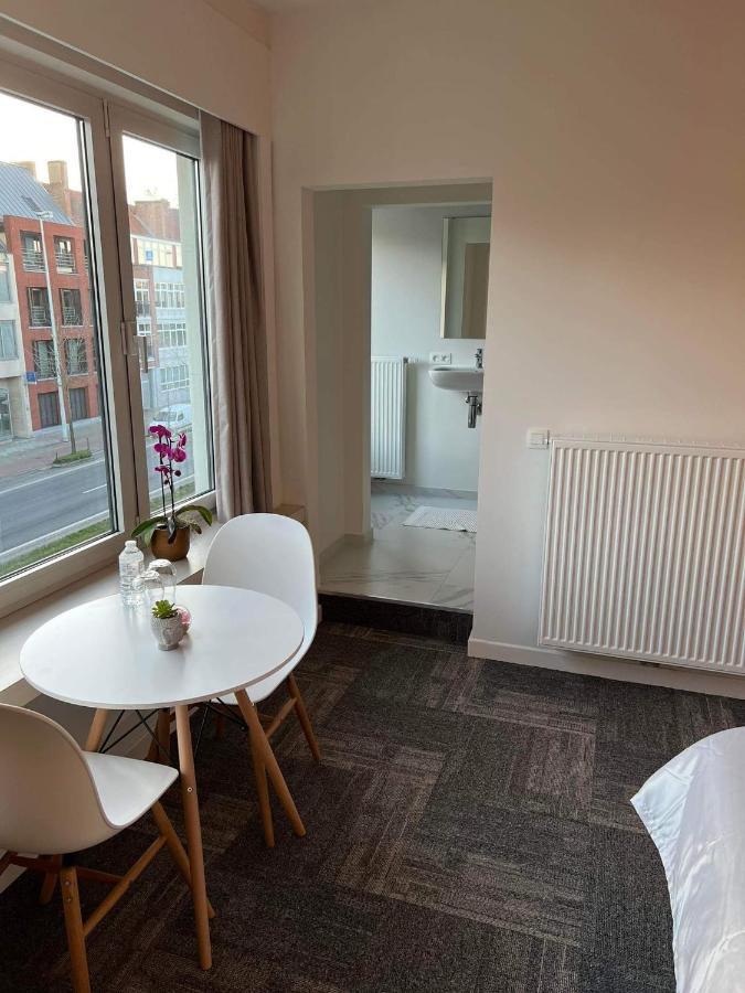 Prachtige Kamer In Centrum Brugge Met Badkamer ! Exteriör bild